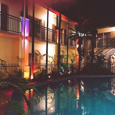 קאירנס Crystal Garden Resort & Restaurant מראה חיצוני תמונה