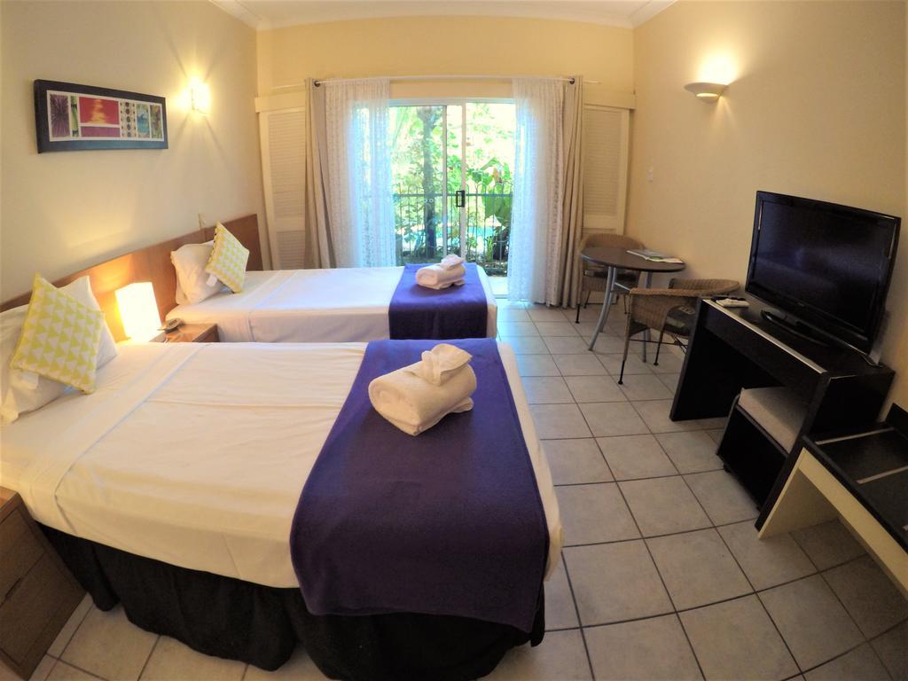 קאירנס Crystal Garden Resort & Restaurant מראה חיצוני תמונה