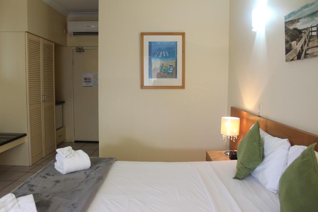 קאירנס Crystal Garden Resort & Restaurant מראה חיצוני תמונה