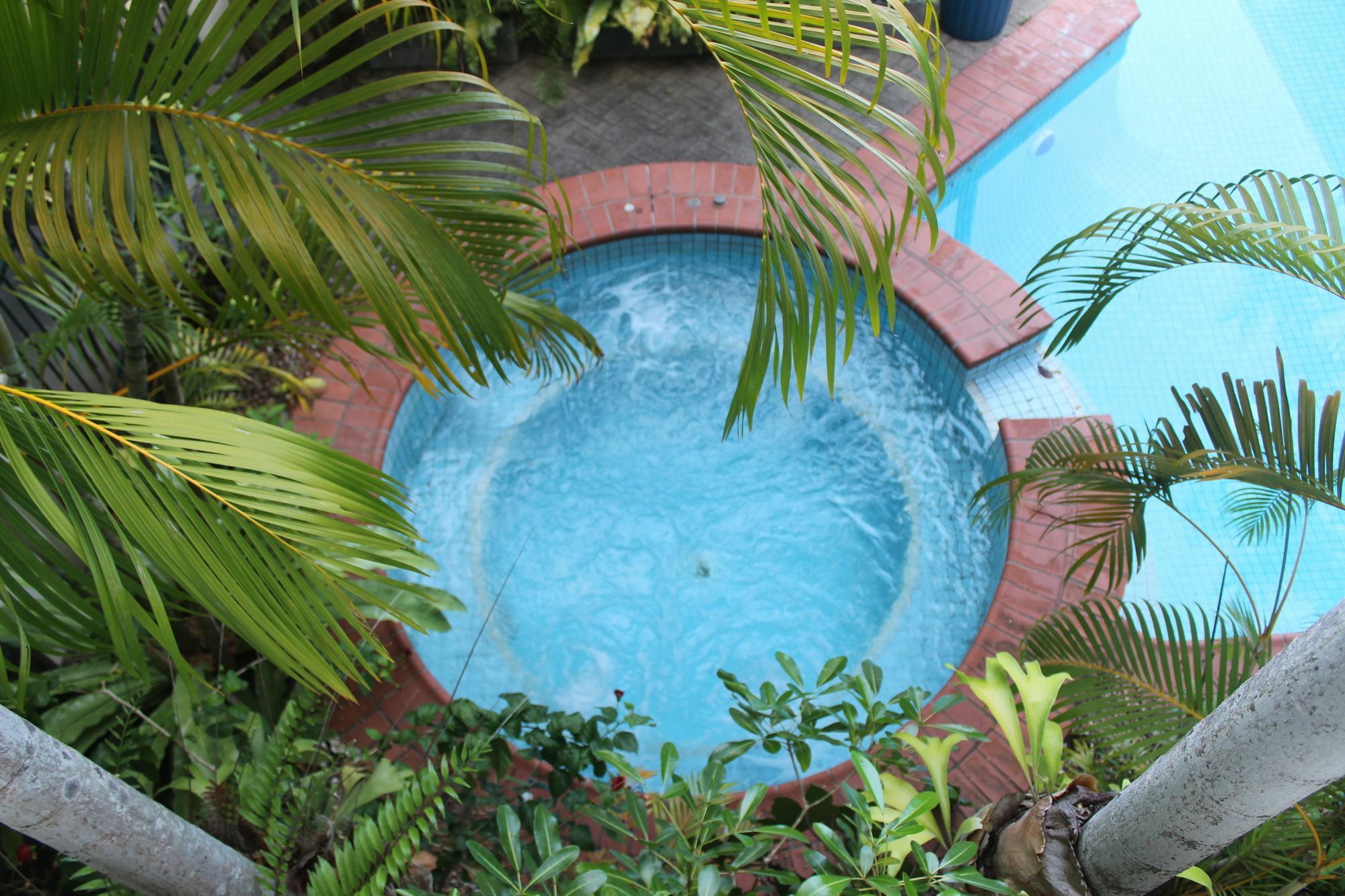 קאירנס Crystal Garden Resort & Restaurant מראה חיצוני תמונה